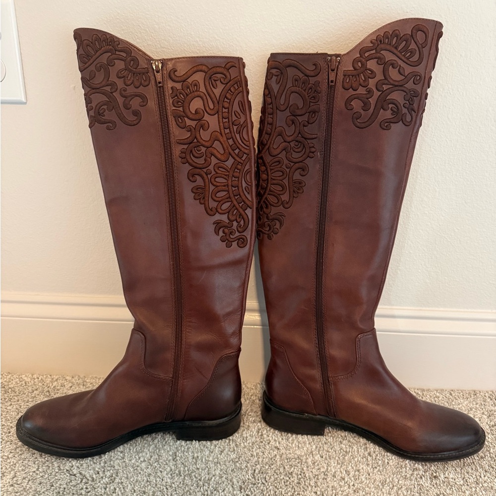 Gianni Bini Embroidered Riding Boots sz 8.5